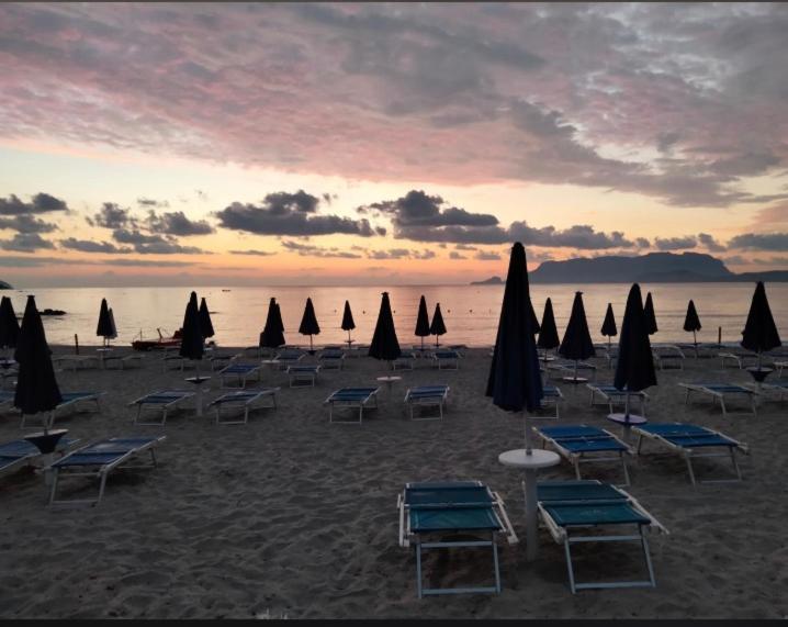 Hotel Stefania Boutique Hotel By The Beach Olbia Bagian luar foto